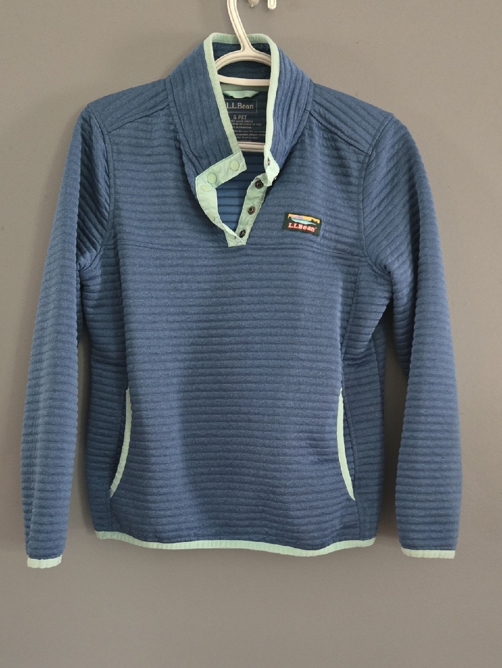 L.L. Bean Blue Quilted Fleece Pullover with Mint Trim